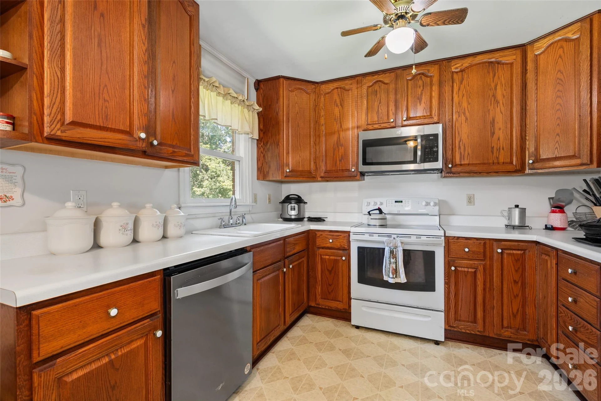 354 Oakdale Road - Photo 14