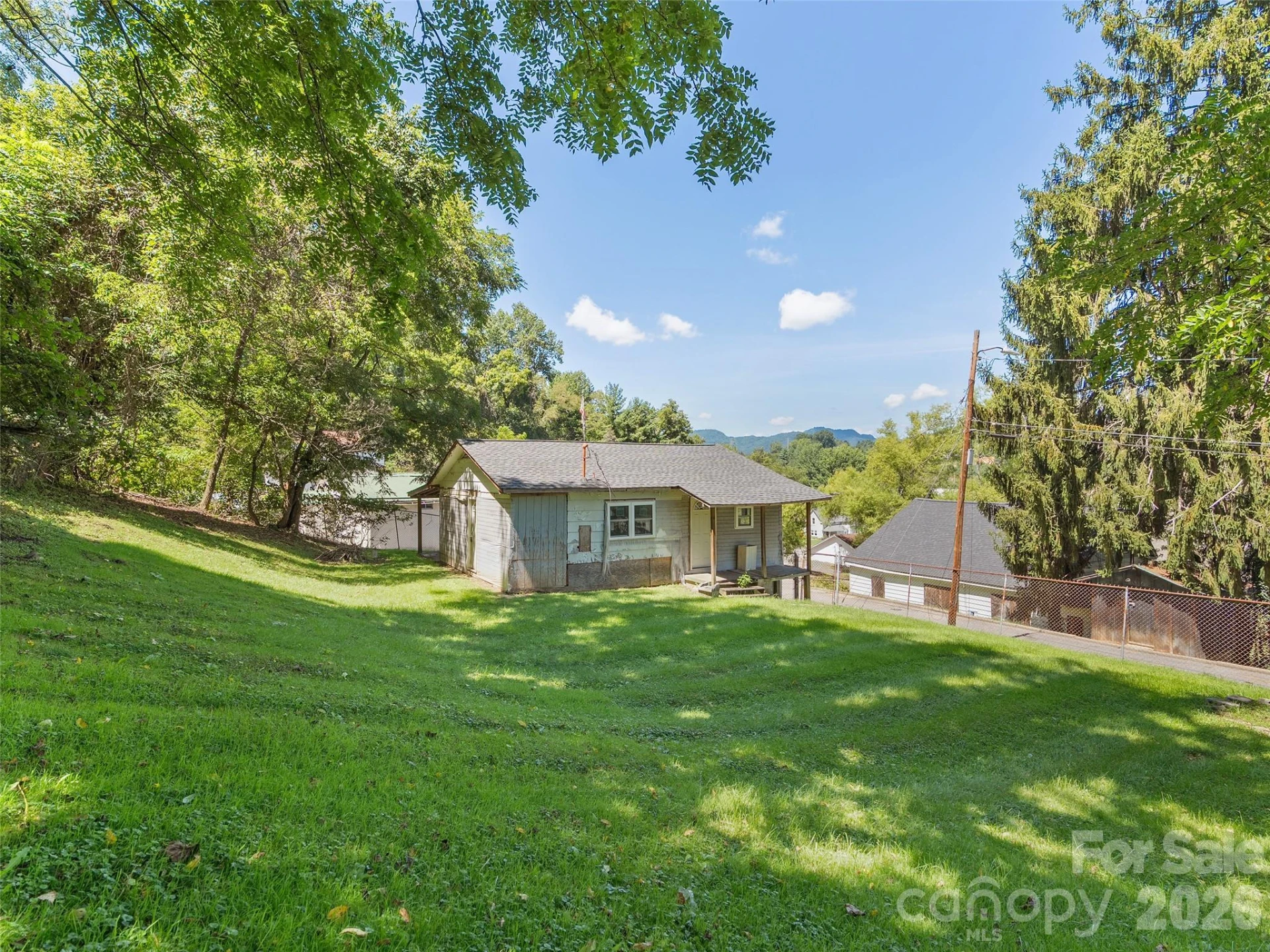 24 Vine Street - Photo 5