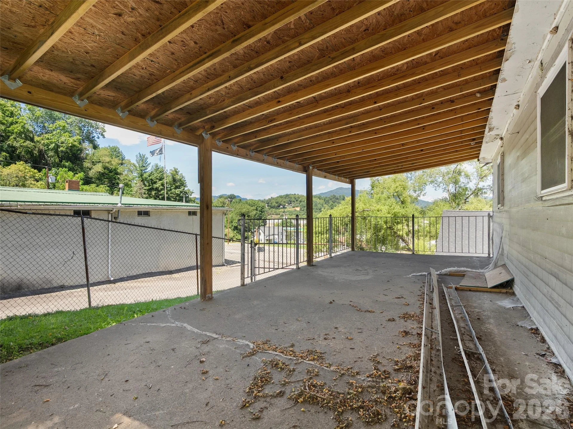 24 Vine Street - Photo 13