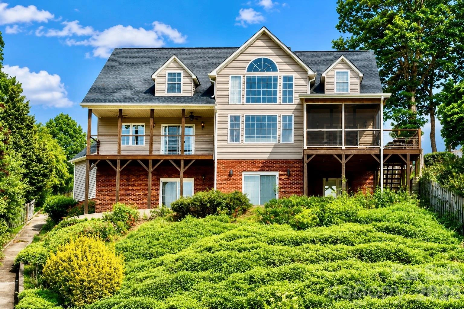501 Lake Club Drive - Photo 5