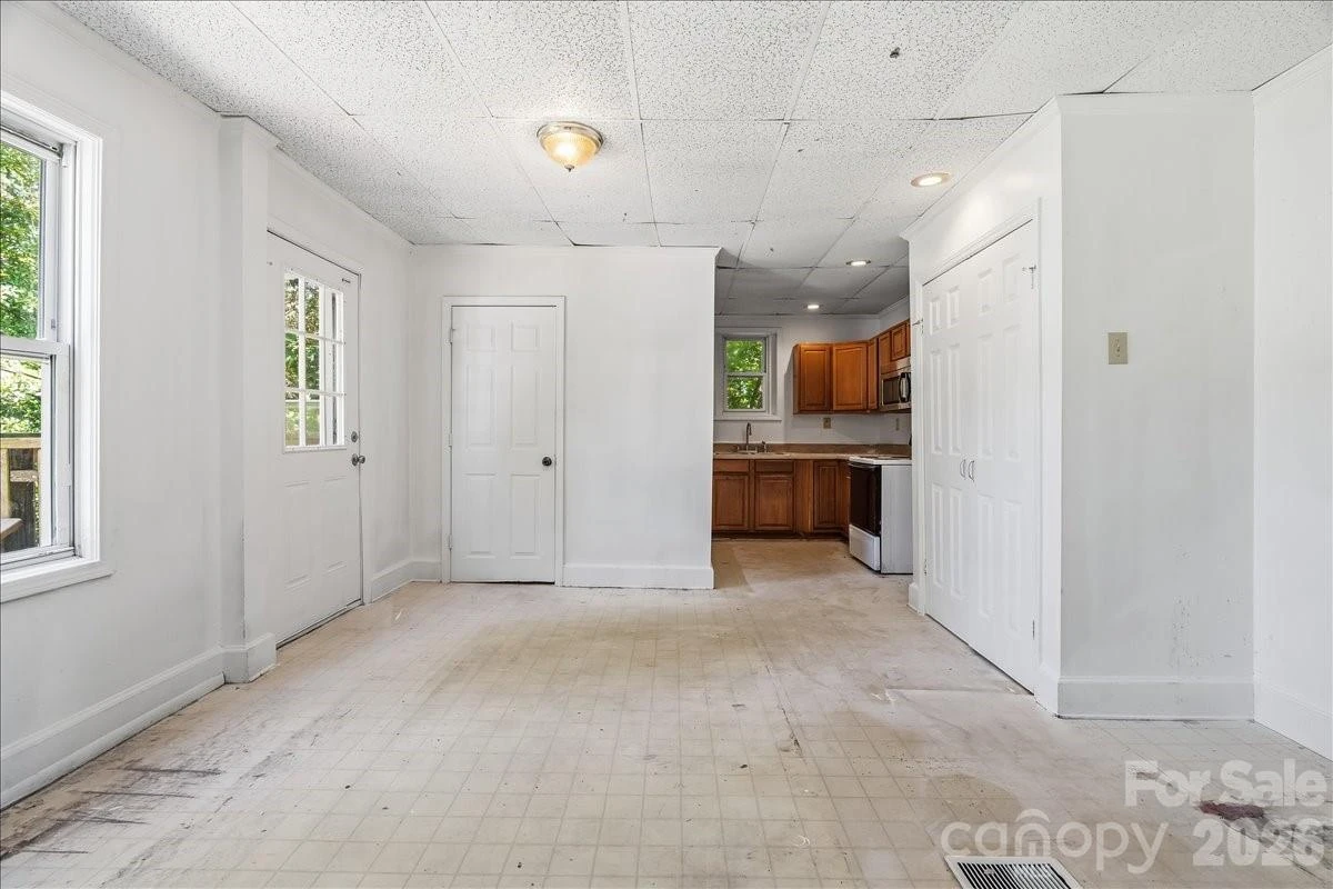 193 Duckworth Avenue - Photo 11