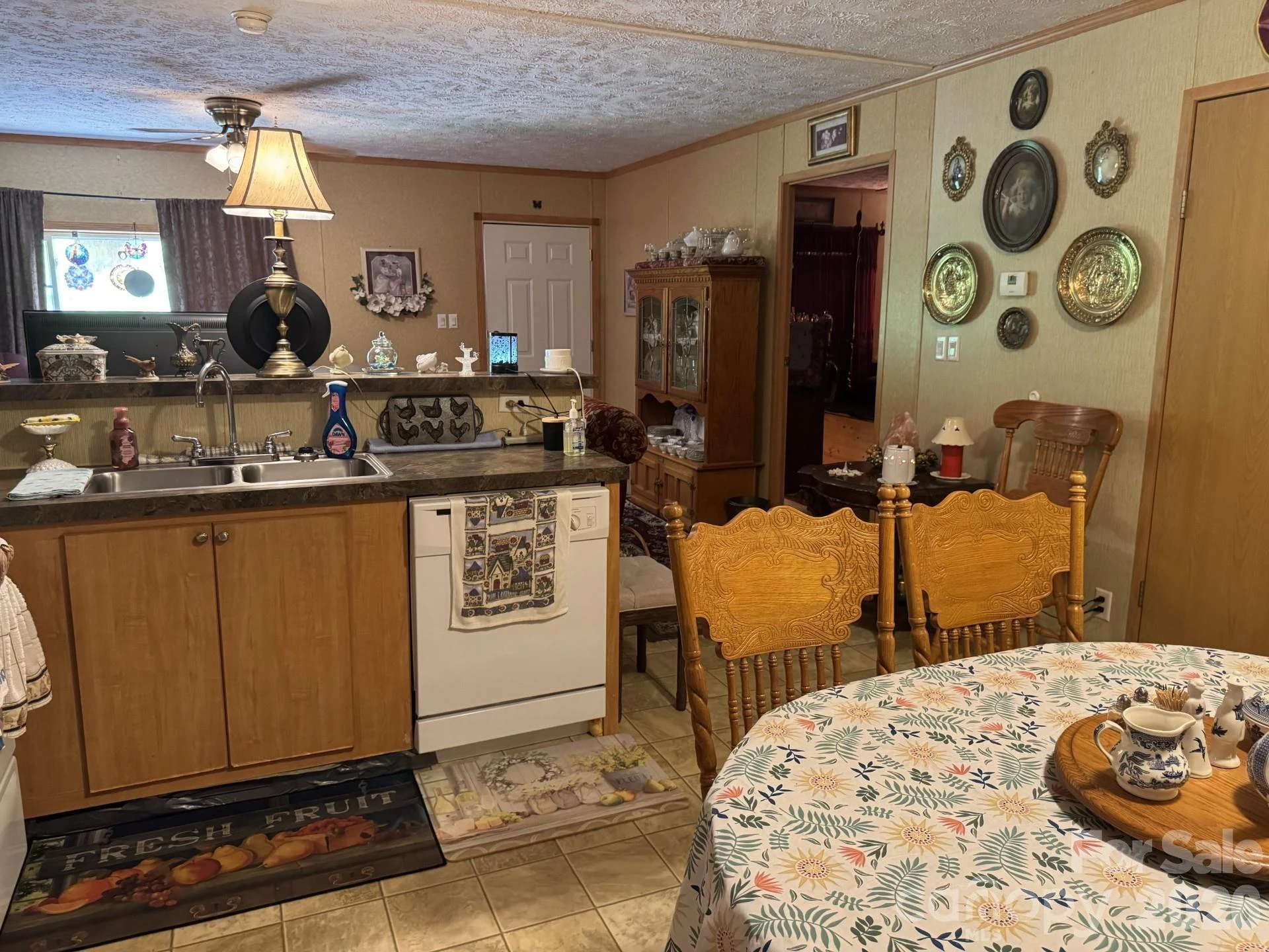 165 Shea Drive - Photo 4