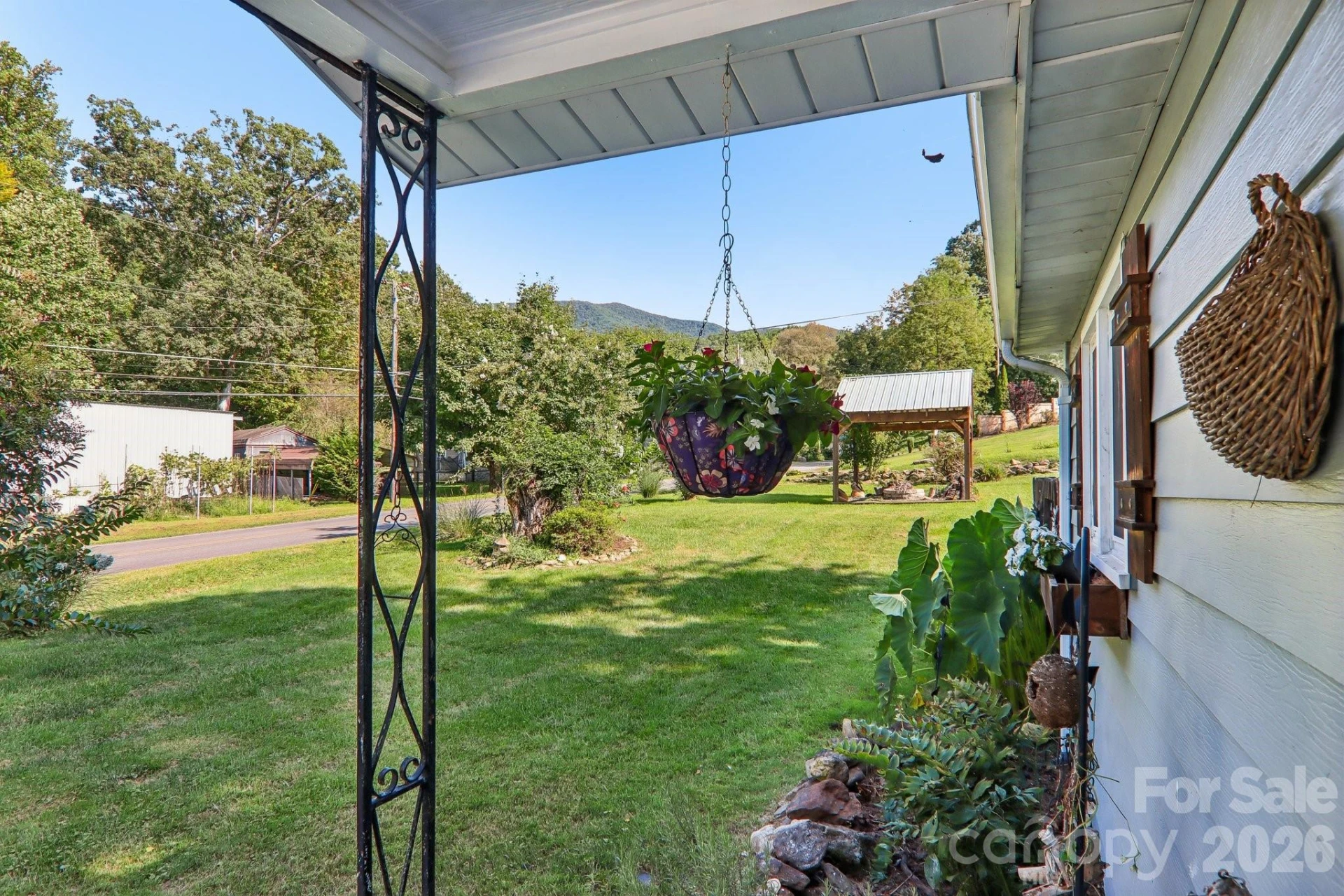 550 Lickstone Road - Photo 2