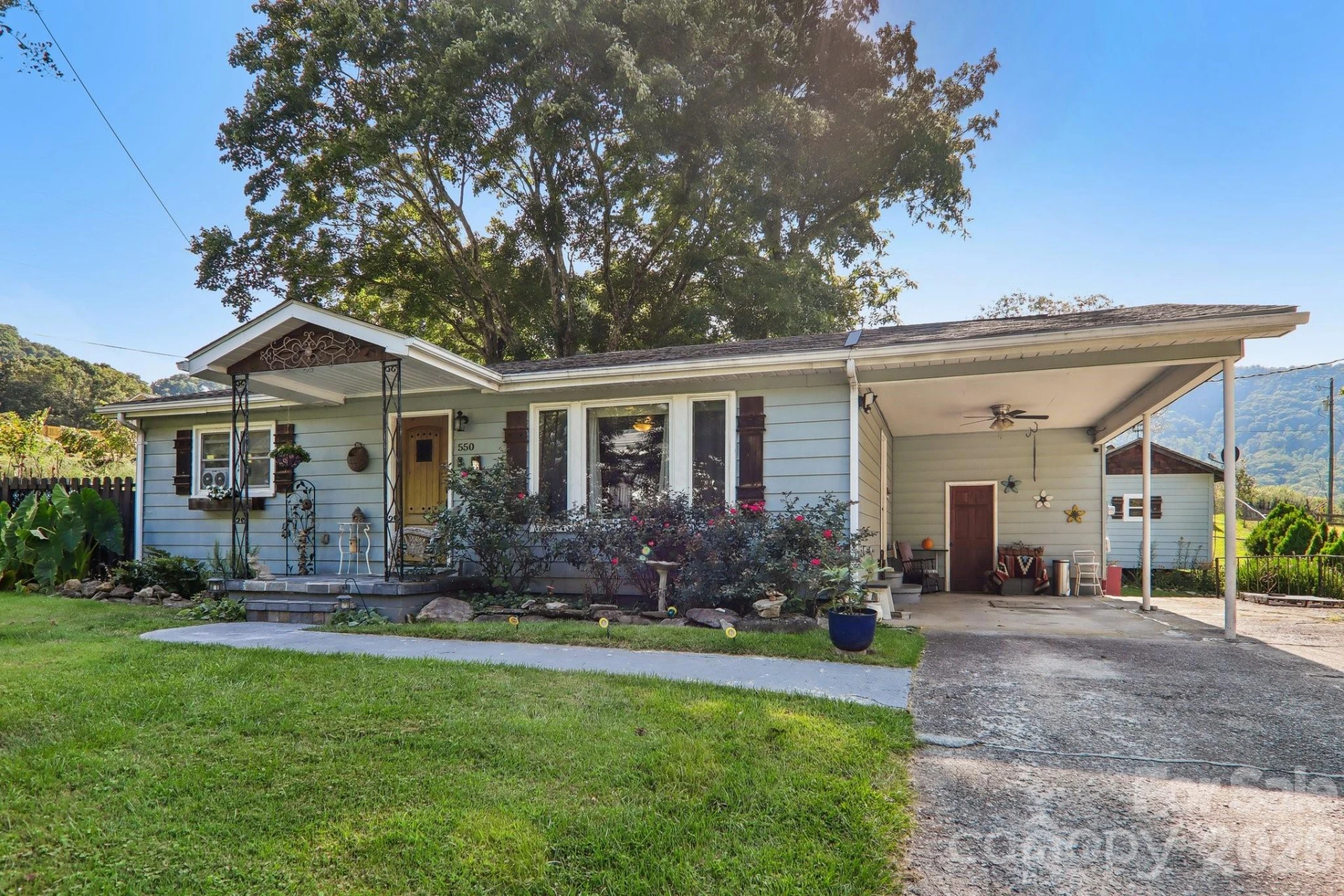 550 Lickstone Road - Photo 5