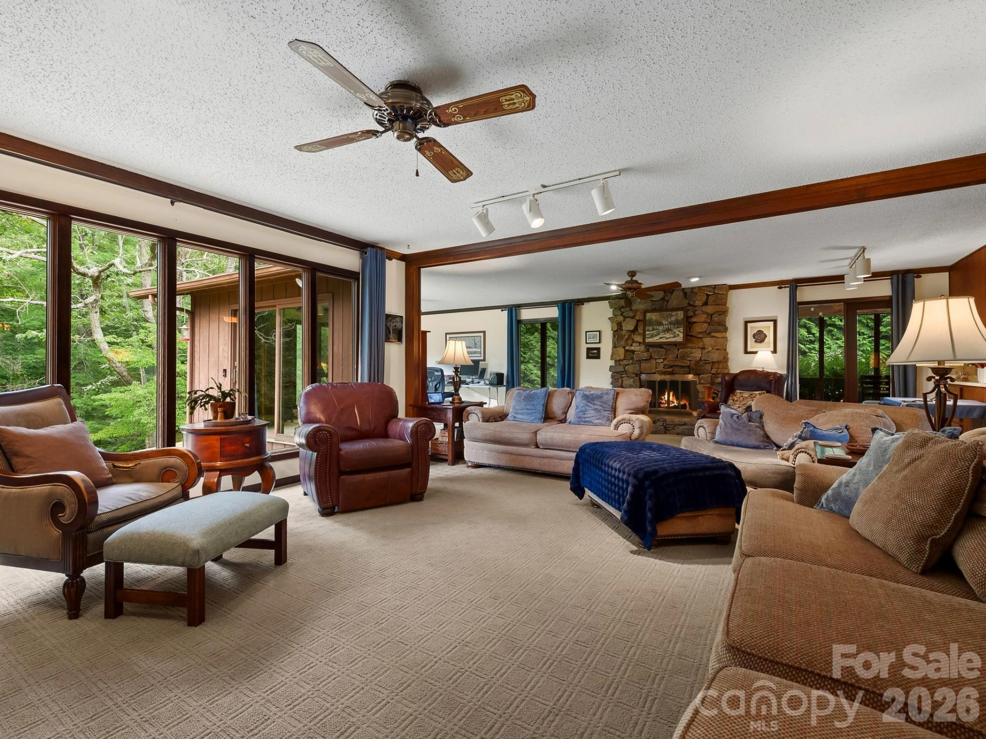343 White Pine Drive - Photo 2
