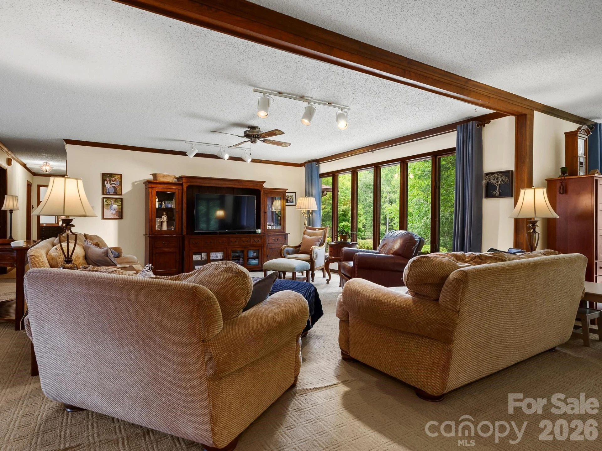 343 White Pine Drive - Photo 4