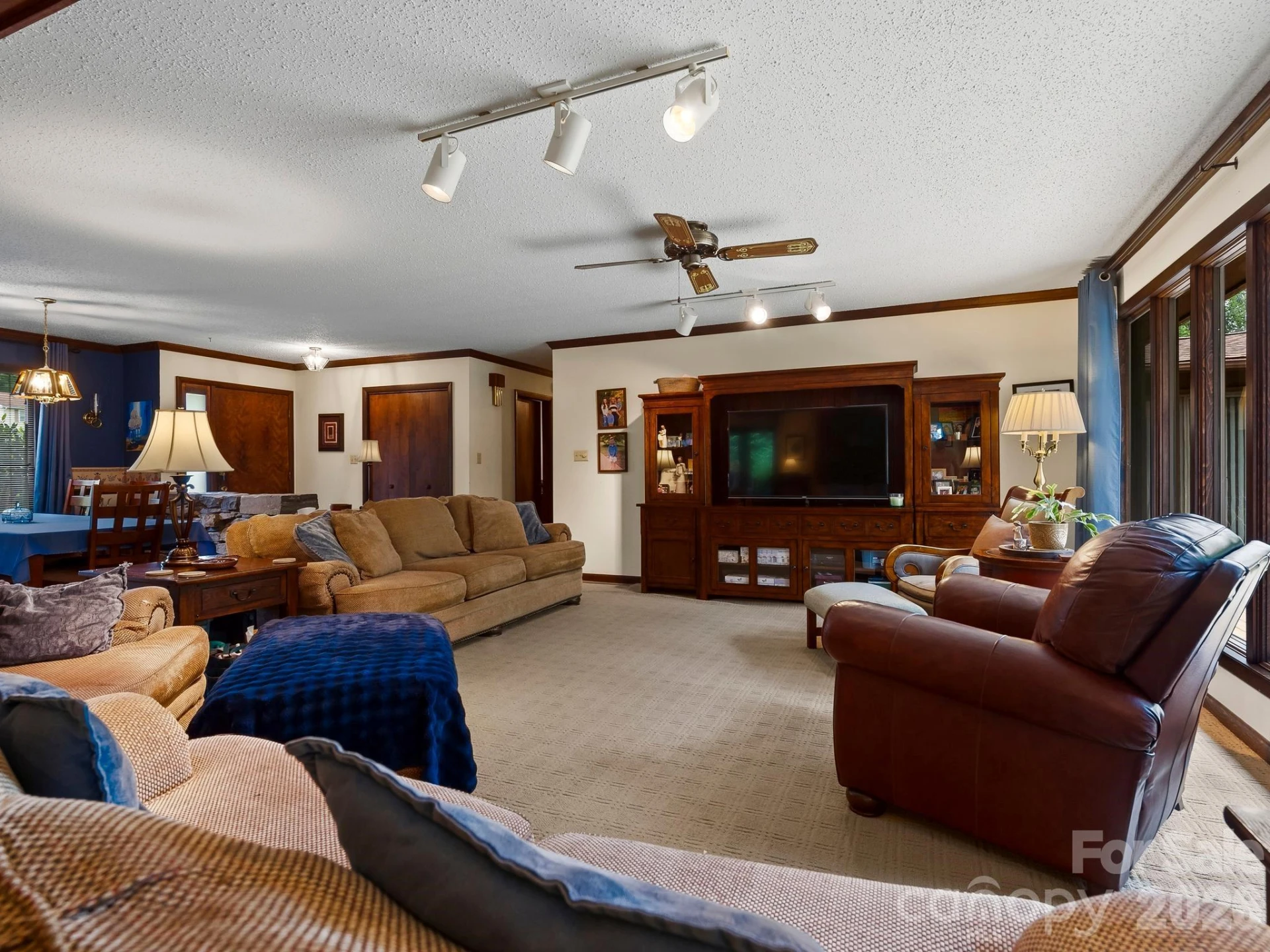 343 White Pine Drive - Photo 5