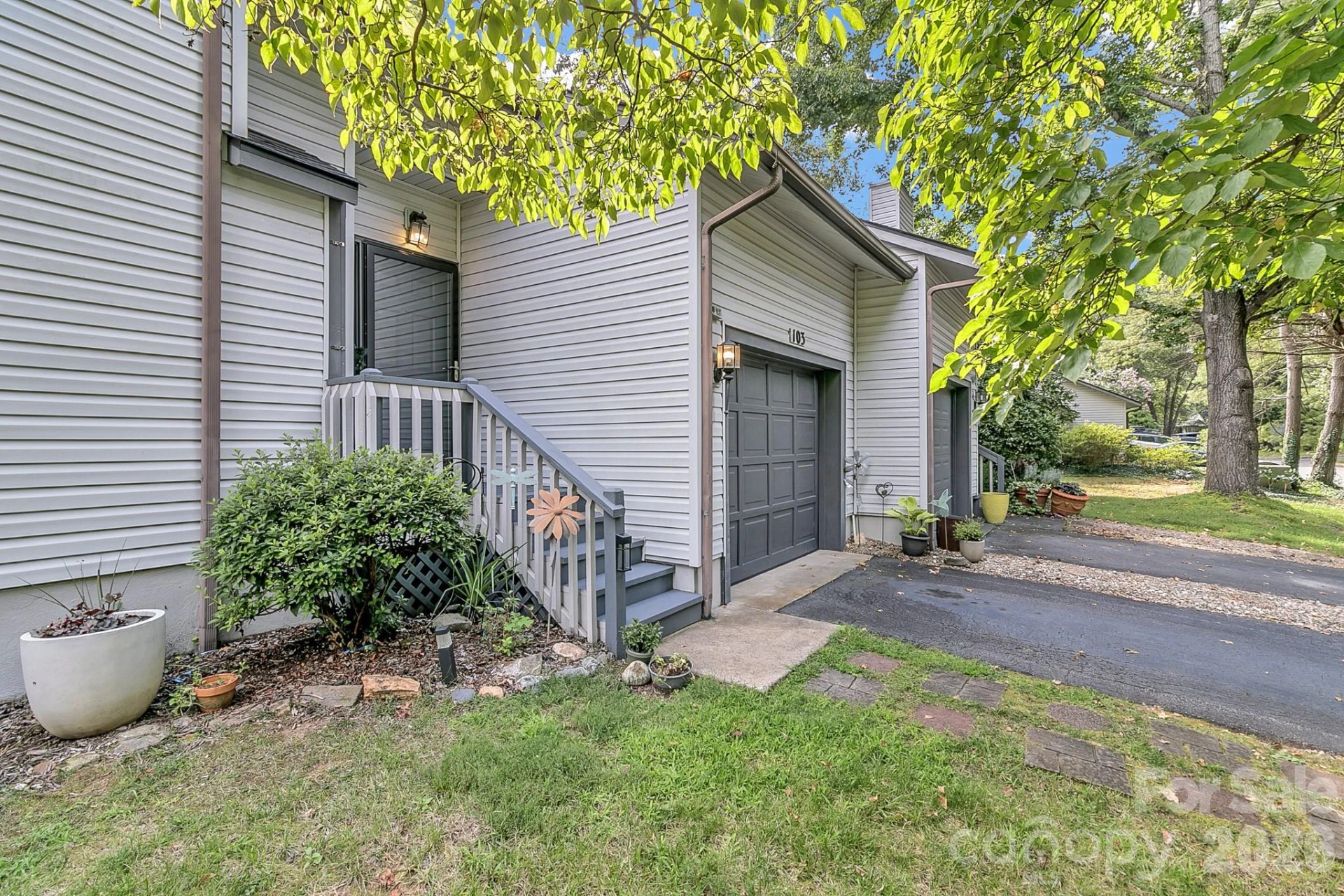103 Cimarron Drive - Photo 2