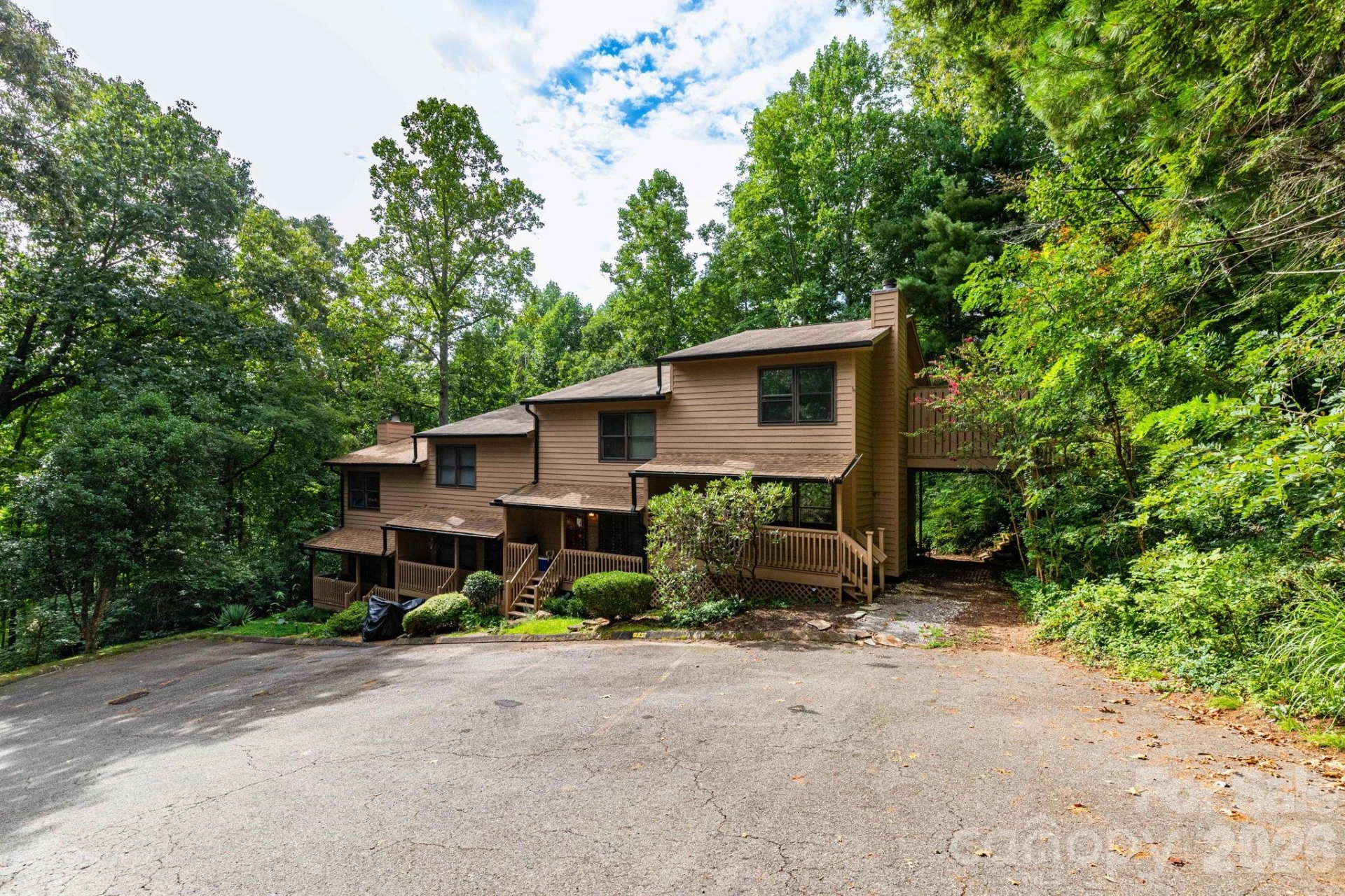 404 Buck Cove Terrace - Photo 2