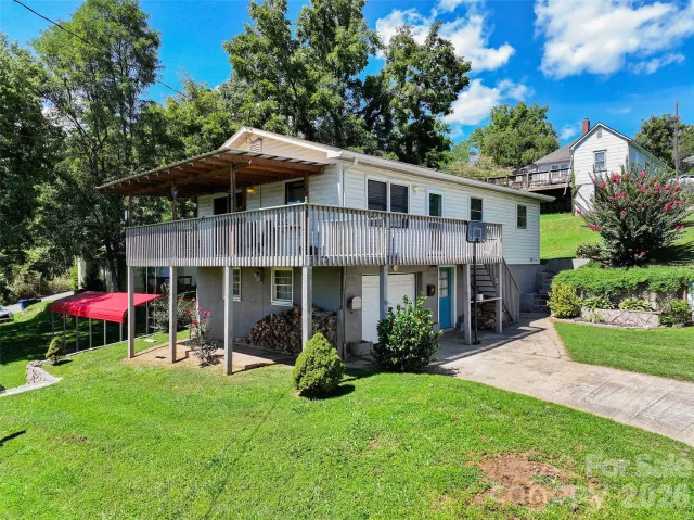 83 Rocky Street, Canton, NC, 28716