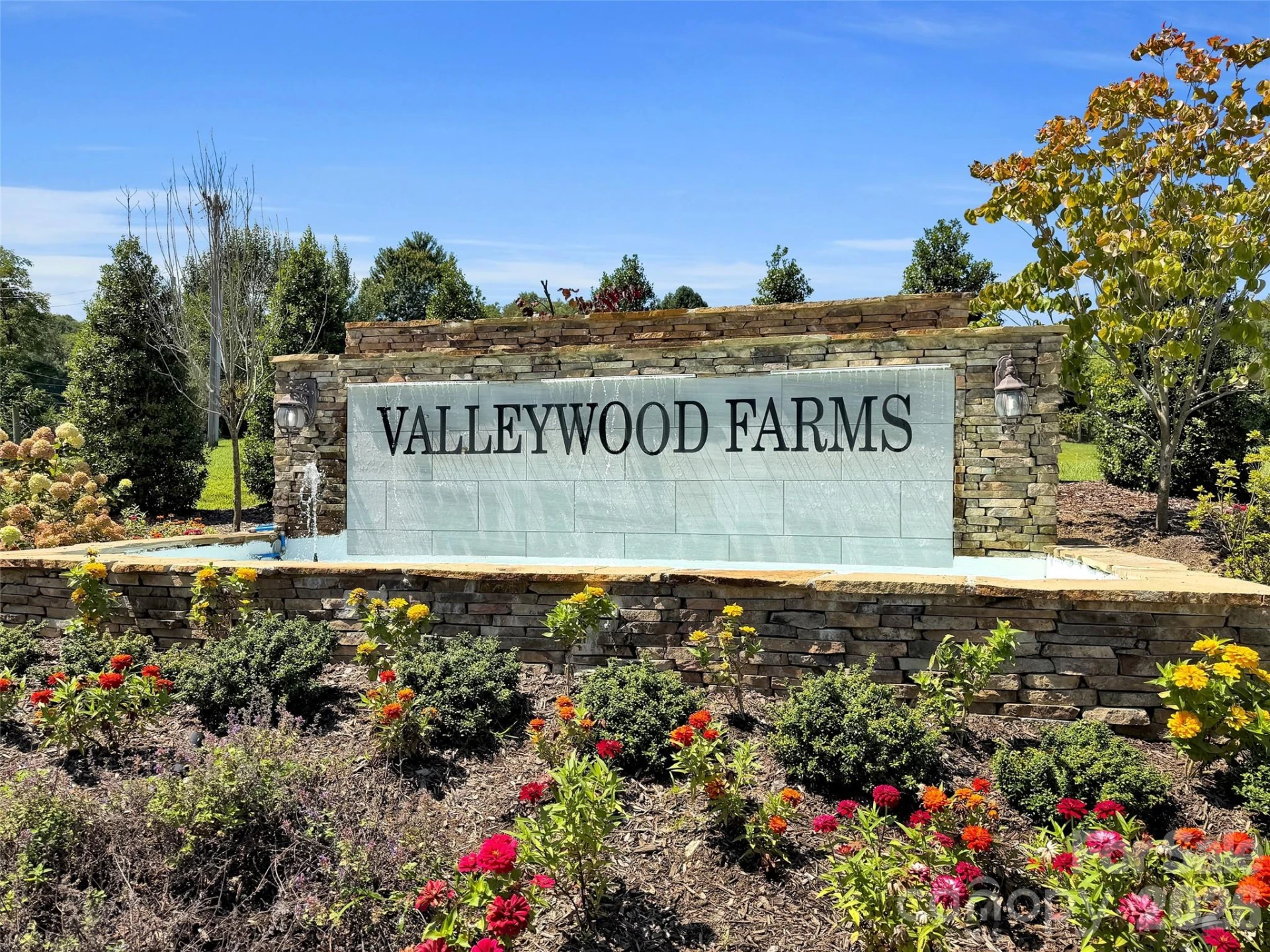 61 Woodvale Drive - Photo 2