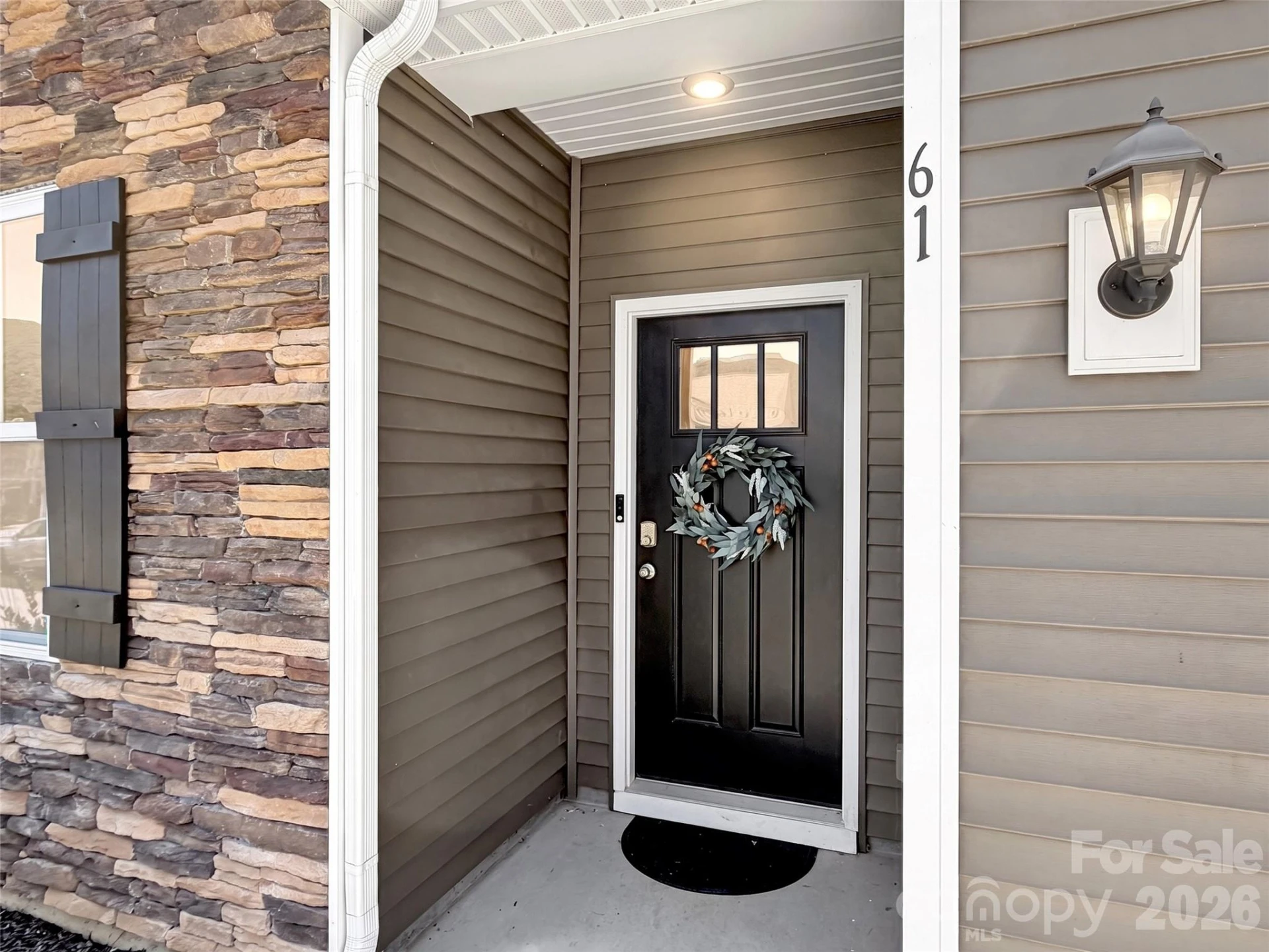 61 Woodvale Drive - Photo 3