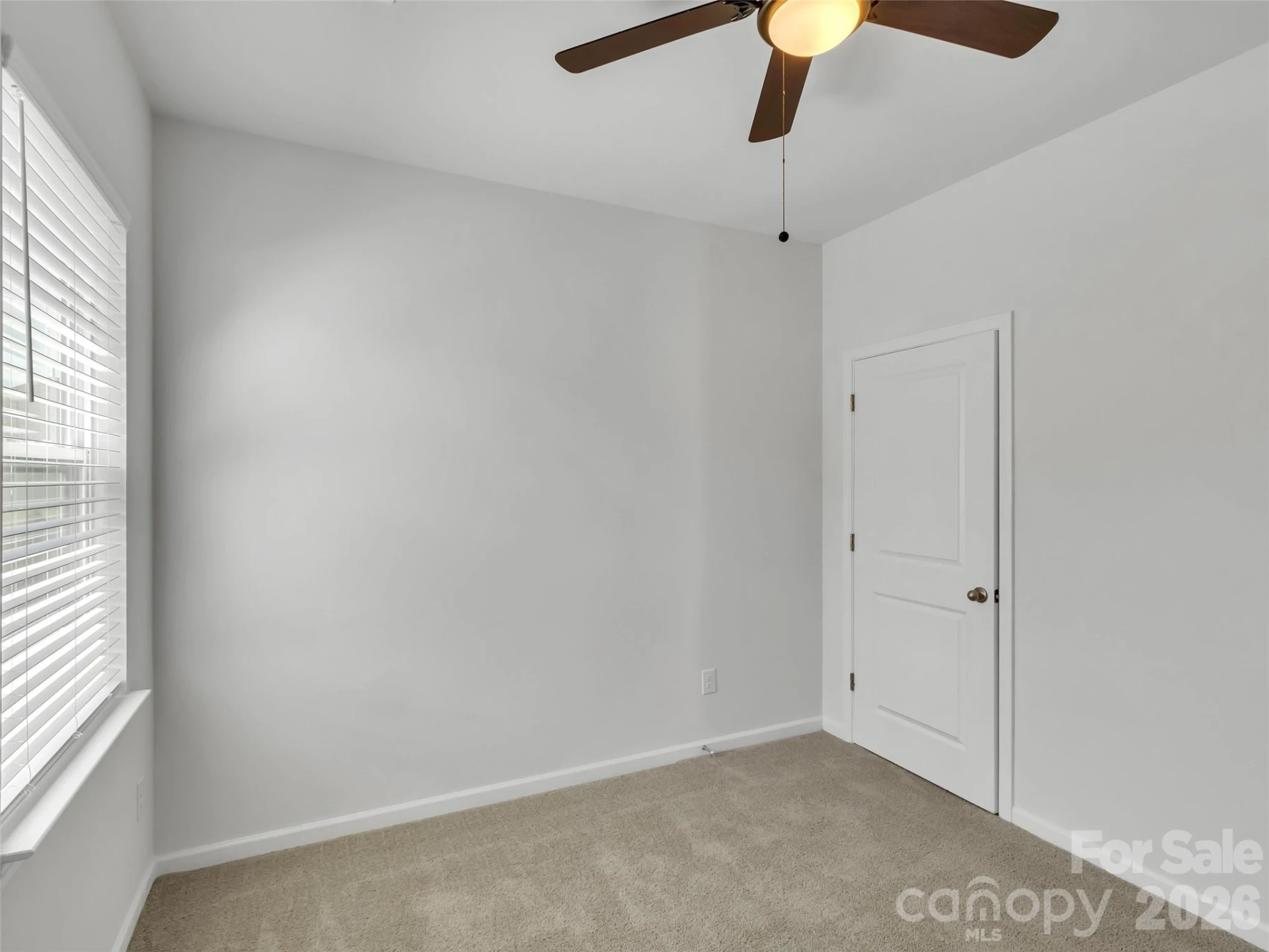 61 Woodvale Drive - Photo 5