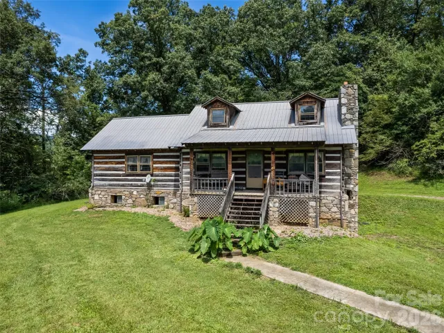 831 Qualla Road, Waynesville, NC, 28785