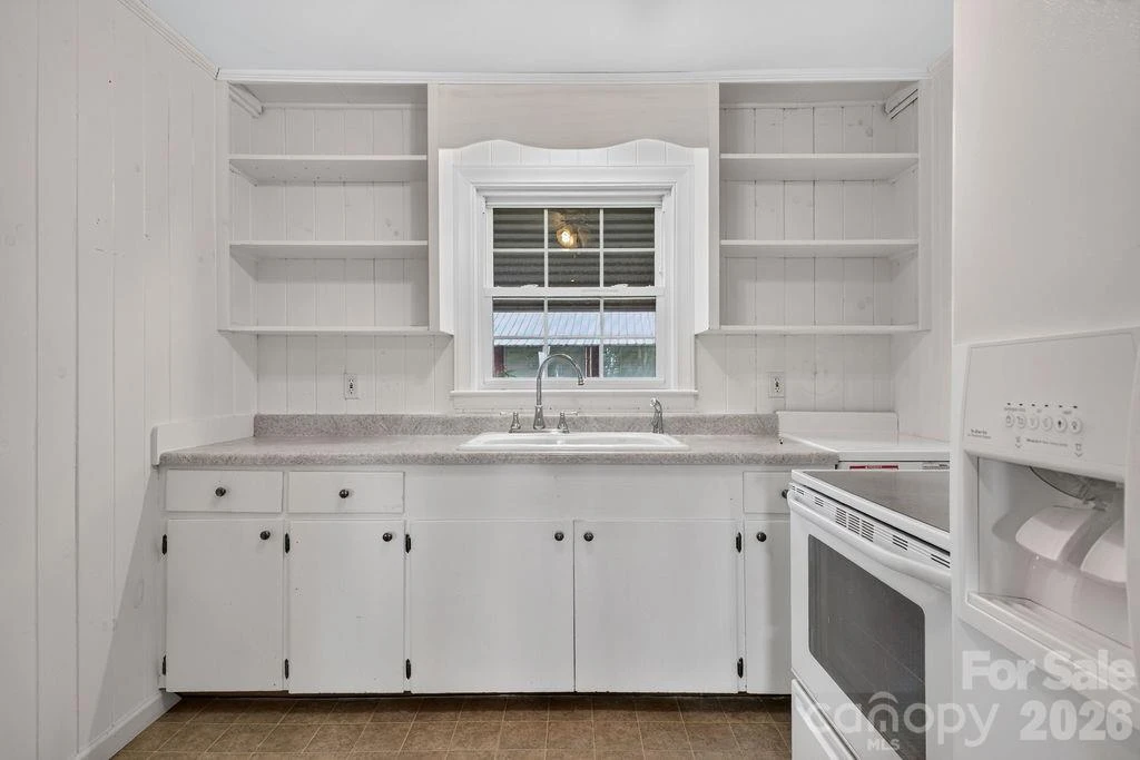 2409 Lucas Street - Photo 17