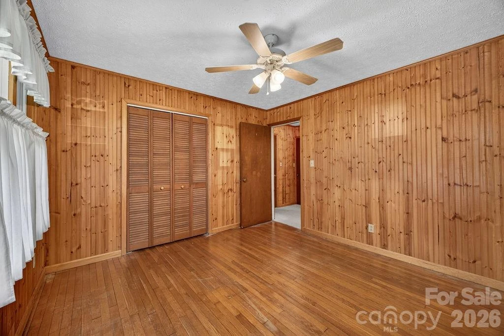 2409 Lucas Street - Photo 27