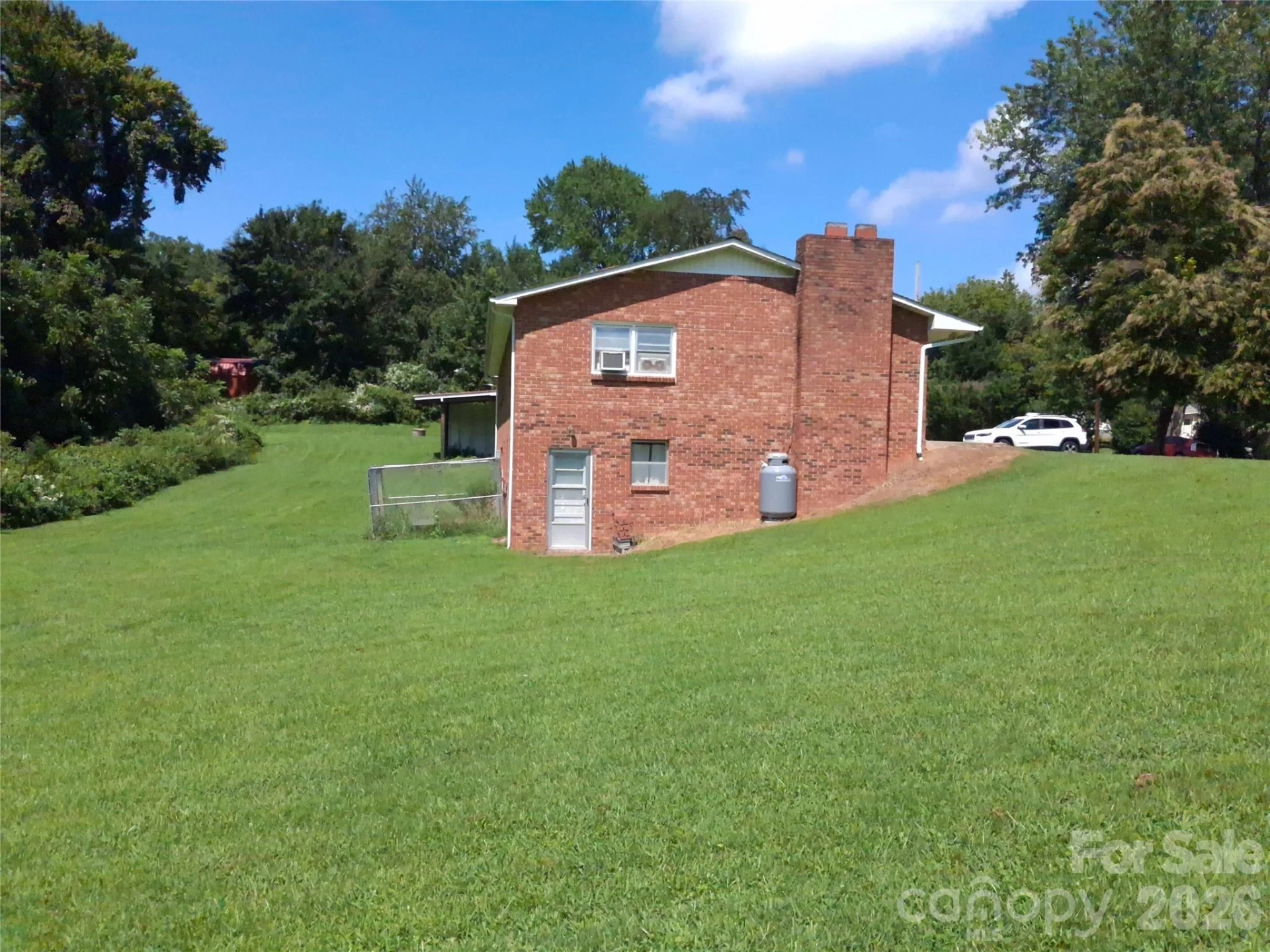 114 Ashworth Circle - Photo 4