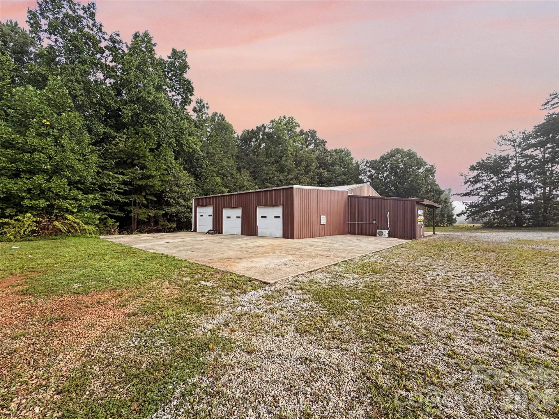 2330 Oakland Road - Photo 23