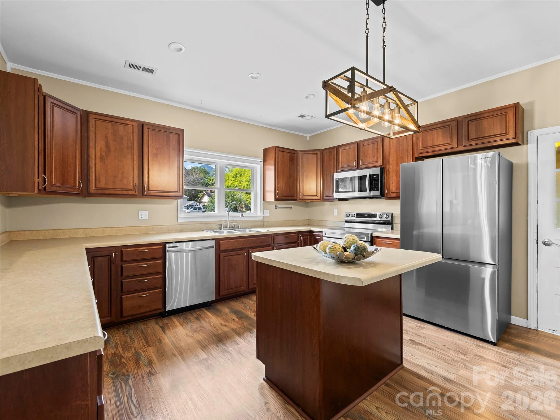 43 Avery Street - Photo 9