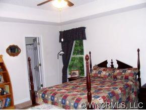 280 Woody Circle - Photo 10