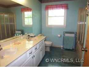 39 Jean Drive - Photo 4