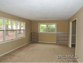 221 Childs Drive - Photo 2