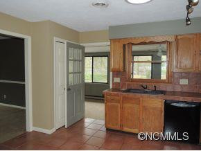 221 Childs Drive - Photo 8