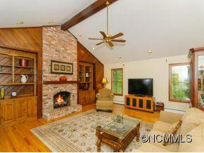 111 GLENGARY DRIVE - Photo 12