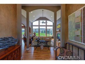 8 Crescent Court - Photo 3