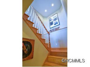 8 Crescent Court - Photo 10