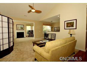 22 Summer Meadow Rd - Photo 2