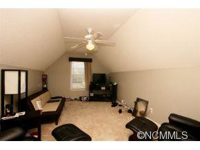 22 Summer Meadow Rd - Photo 14