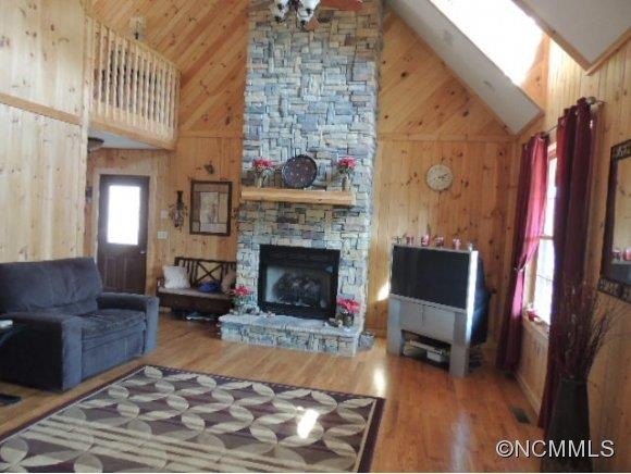 2011 Edgerton Road - Photo 3
