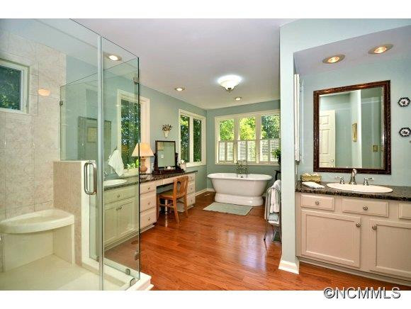 1001 Golden Road - Photo 13