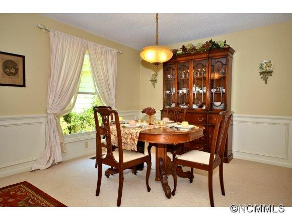 1001 Golden Road - Photo 8