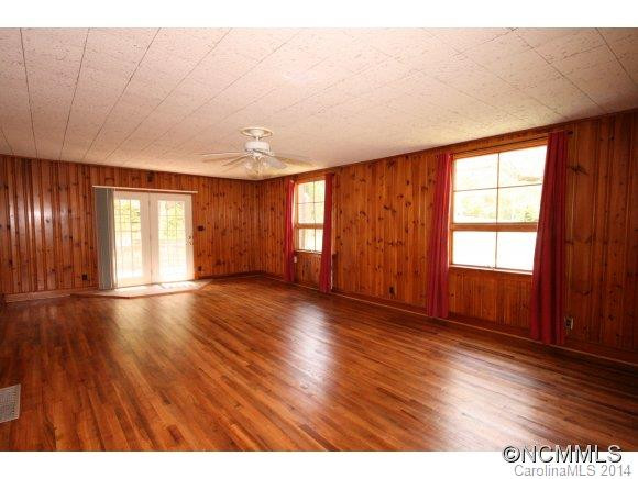 1796 Old Haywood Rd - Photo 5