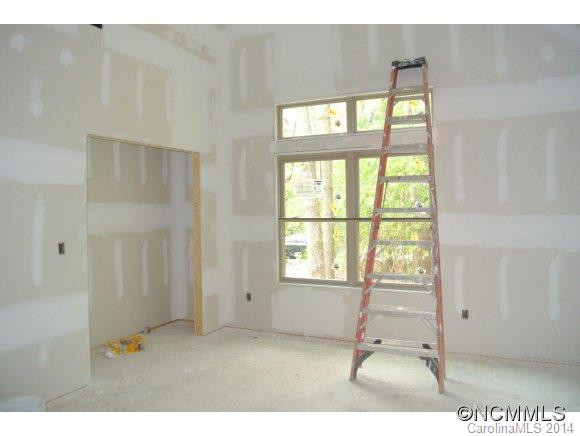 18 Dotsuwa Court - Photo 5