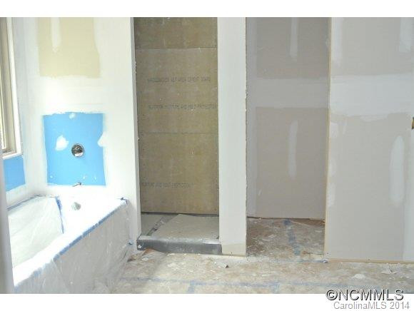 18 Dotsuwa Court - Photo 8