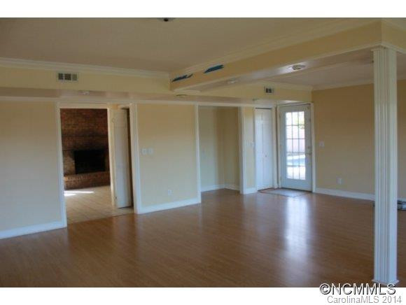 214 Burma Road W. - Photo 2