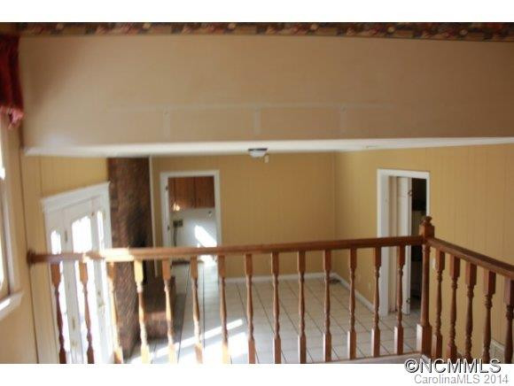214 Burma Road W. - Photo 12