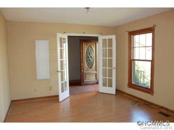214 Burma Road W. - Photo 5