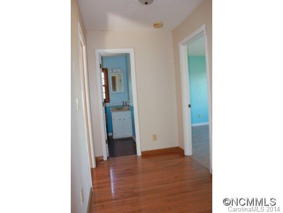 214 Burma Road W. - Photo 6