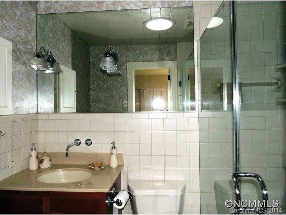 242 N Hills Drive - Photo 12