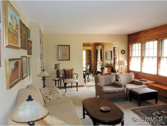 242 N Hills Drive - Photo 5