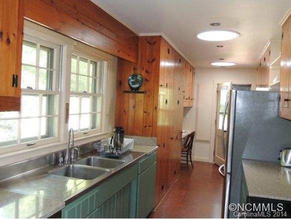 242 N Hills Drive - Photo 8