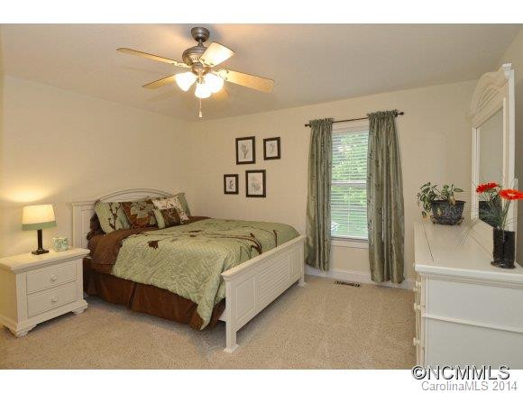 27 Holiday Dr. - Photo 14