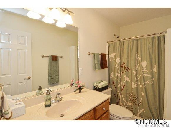 27 Holiday Dr. - Photo 15