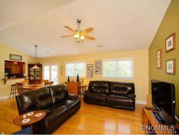7 HONEY HOLLOW LANE - Photo 2