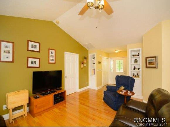 7 HONEY HOLLOW LANE - Photo 3