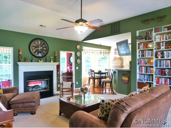 136 Cottage Ridge Rd. - Photo 2